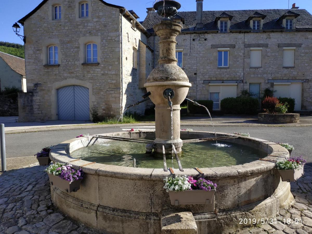 Les Inseparables Sévérac-lʼÉglise Bagian luar foto